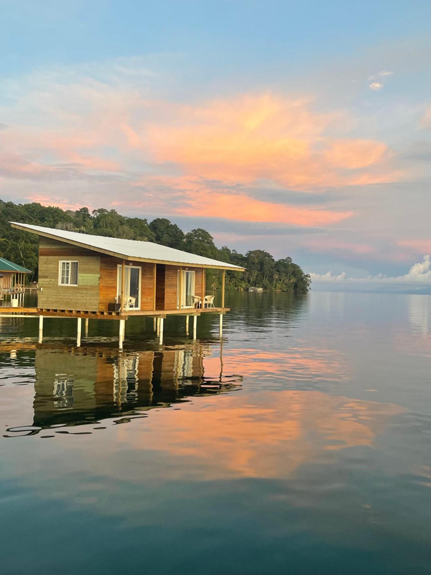 Ponci'S Gate To Gaia Holistic Center Otel Bocas Town Dış mekan fotoğraf